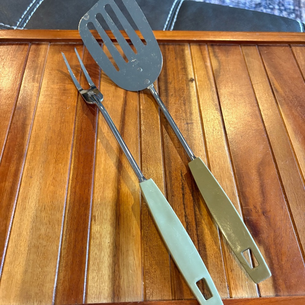 Vintage EKCO Slotted Spatula with Matching Fork Avocado Green Handle
